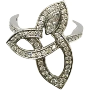 ハリーウィンストン リリークラスター リング