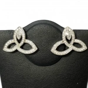 ハリー・ウィンストン リリークラスター ピアス