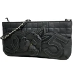 シャネル カメリア チョコバー ショルダーバッグ ラムスキン