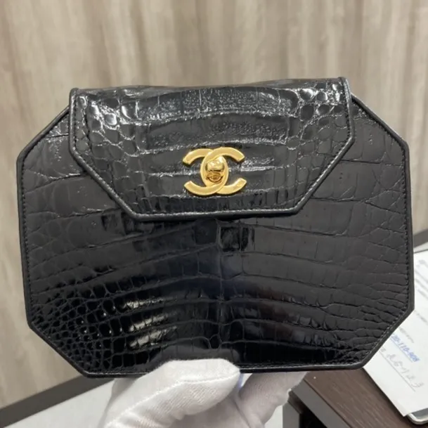 シャネル　クロコダイル　チェーンショルダー