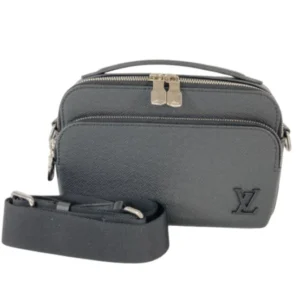 ルイ・ヴィトン タイガ アヴェニューメッセンジャー ショルダーバッグ M11657