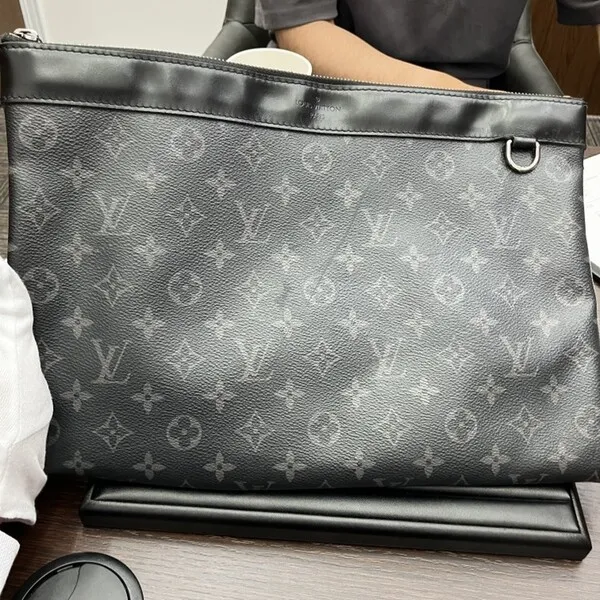 ルイヴィトン　モノグラムエクリプス　クラッチバッグ