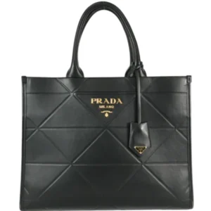 プラダ ハンドバッグ レザー