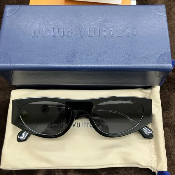 ルイヴィトン　クラッシュ・キャットアイ　サングラス