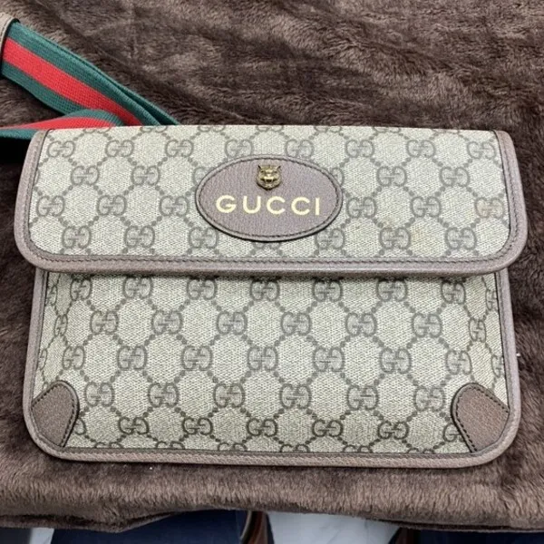 グッチ　GGスプリーム　ショルダーバッグ