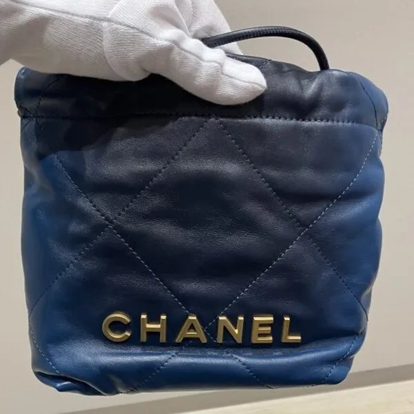 シャネル カーフスキン ミニハンドバッグ