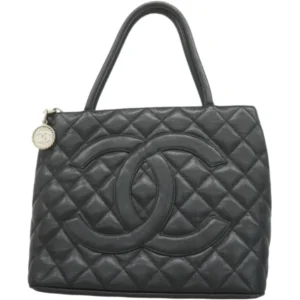 シャネル マトラッセ 復刻トート トートバッグ キャビアスキン