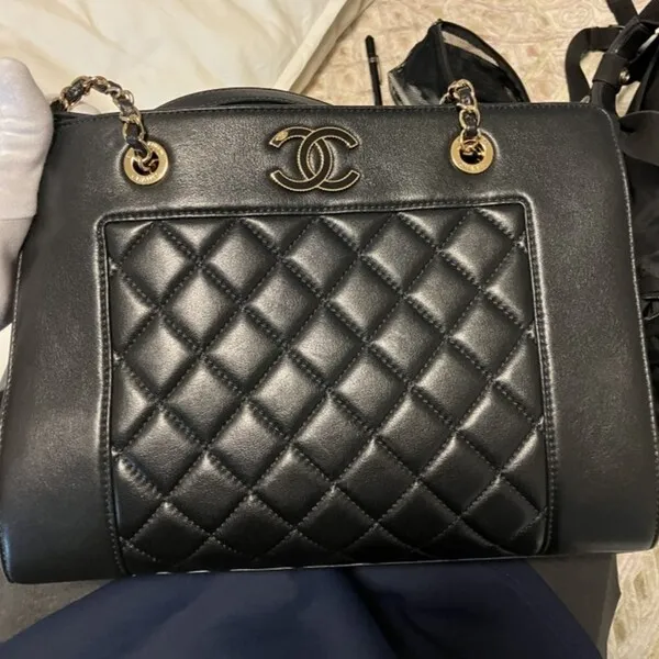 シャネル　マドモアゼル　チェーンショルダー