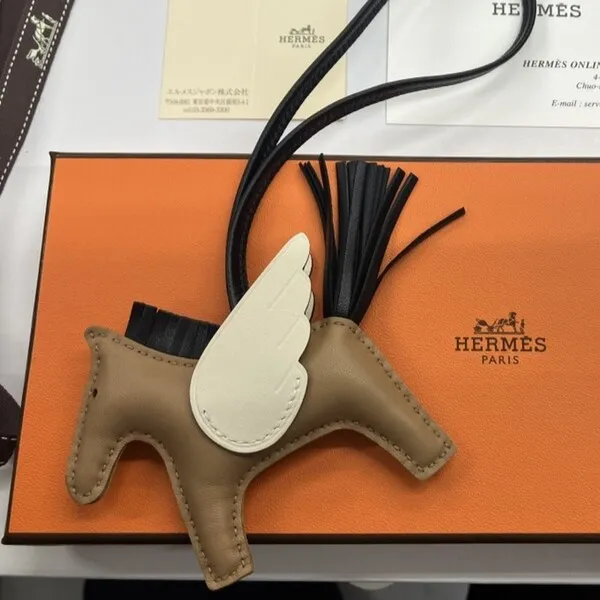 エルメス　ペガサスチャーム