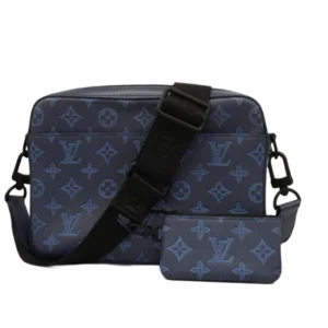 ルイ・ヴィトン モノグラムシャドウ デュオメッセンジャー ショルダーバッグ M45730