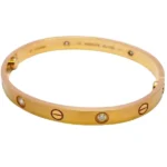 カルティエ ラブ ブレスレット バングル