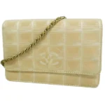 シャネル ニュートラベル チェーンウォレット ナイロン