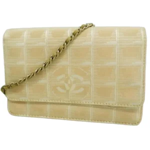 シャネル ニュートラベル チェーンウォレット ナイロン