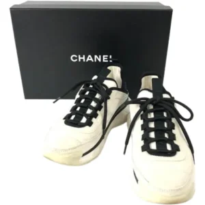 シャネル スニーカー スエード