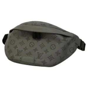 ルイ・ヴィトン モノグラムシャドウ ディスカバリーバムバッグPM ボディバッグ M46108