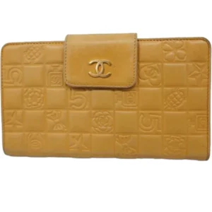 シャネル アイコン 財布 ラムスキン