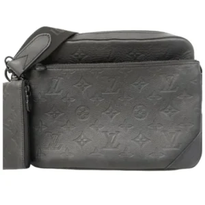 ルイ・ヴィトン モノグラムシャドウ トリオメッセンジャー ショルダーバッグ M46602