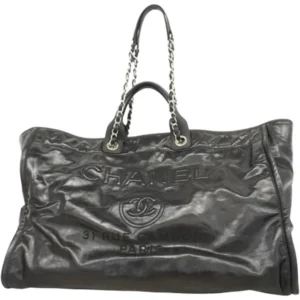 シャネル ドーヴィル チェーントートバッグ カーフスキン ブラック