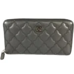 シャネル ウルトラステッチ 財布 ラムスキン