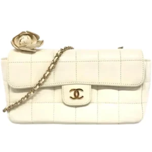 シャネル チョコバー チェーンショルダーバッグ ラムスキン