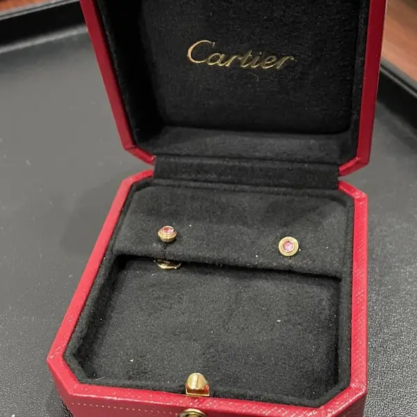 カルティエ　ピアス