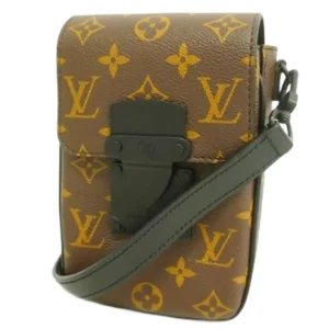 ルイ・ヴィトン モノグラムマカサー Sロックヴェルティカルウェアラブルウォレット ショルダーバッグ M81522