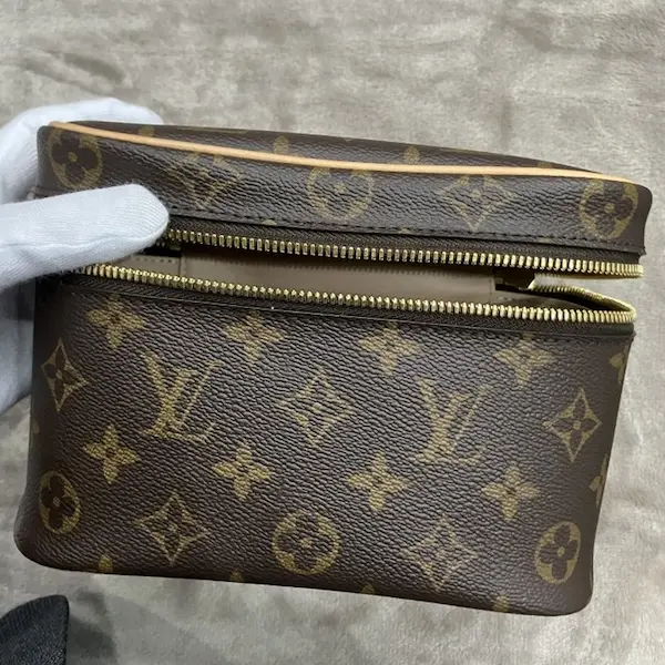 ルイ・ヴィトン　ニース　ポーチ