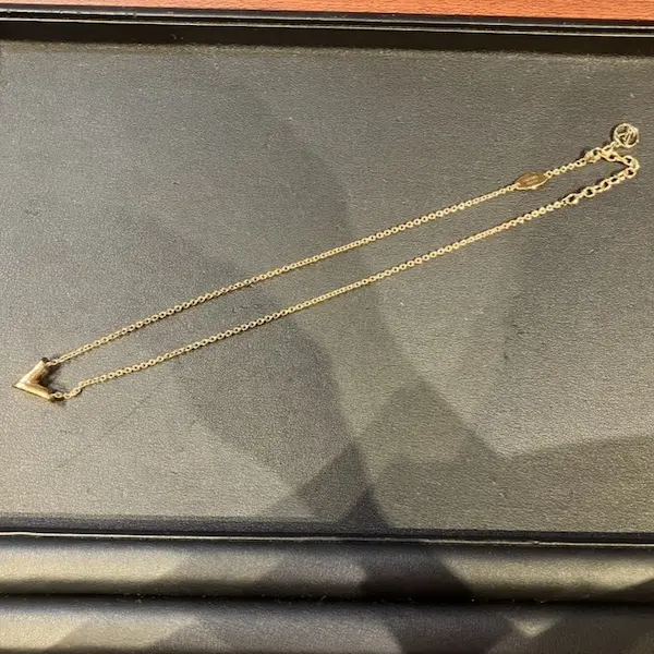 ルイ・ヴィトン　ネックレス　エセンシャルV