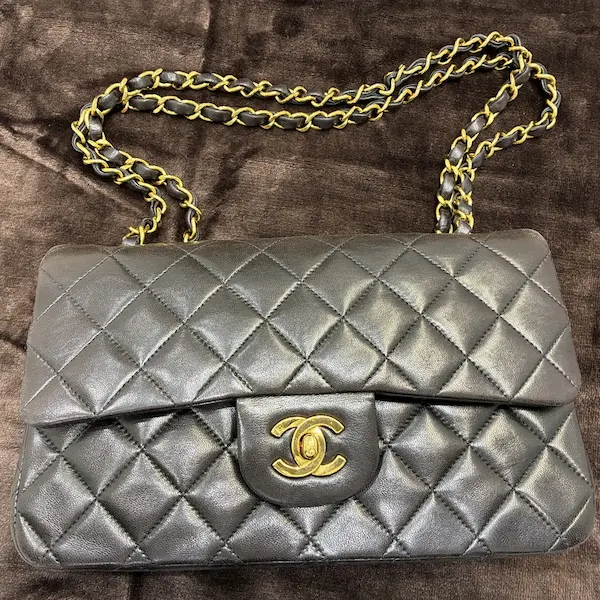 シャネル　マトラッセ25　ダブルフラップチェーンショルダーバッグ