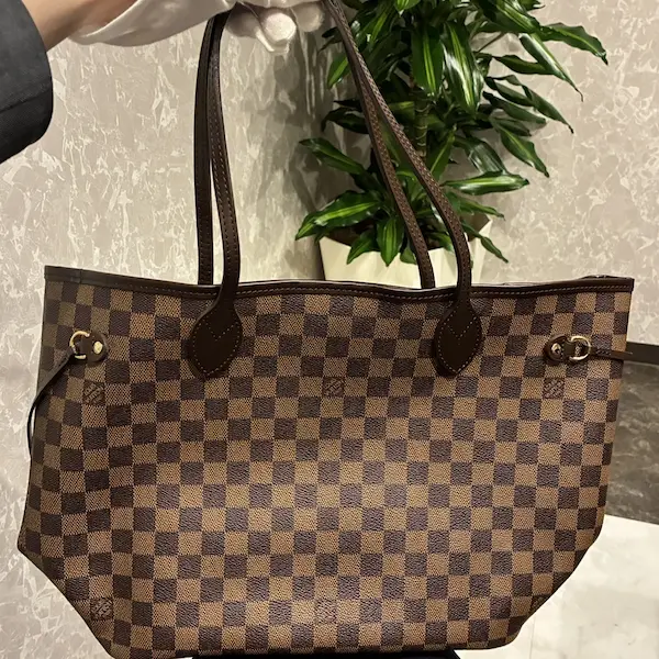 ルイ・ヴィトン　ダミエ　ネヴァーフル