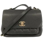 シャネル マトラッセ チェーンショルダーバッグ キャビアスキン