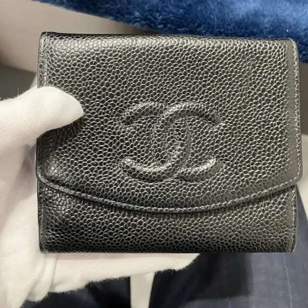 シャネル　キャビアスキン　財布