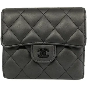 シャネル マトラッセ 財布 ラムスキン