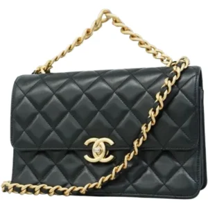 シャネル マトラッセ チェーンショルダーバッグ ラムスキン