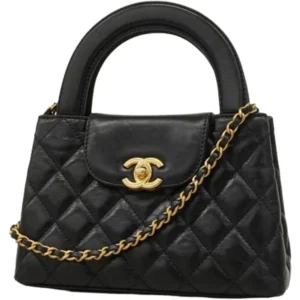 シャネル マトラッセ チェーンショルダーバッグ ラムスキン