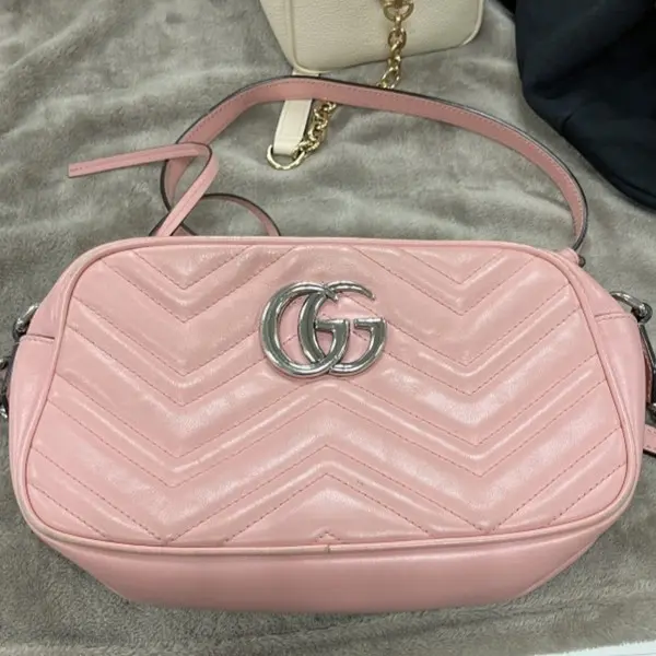 グッチ　GGマーモント　ショルダーバッグ