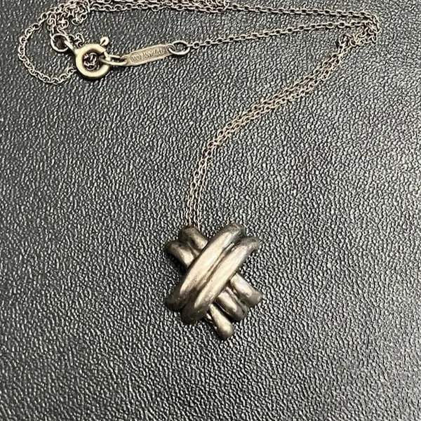 ティファニー　ネックレス　シグネチャークロス