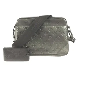 ルイ・ヴィトン モノグラムシャドウ レーサースリングバッグ