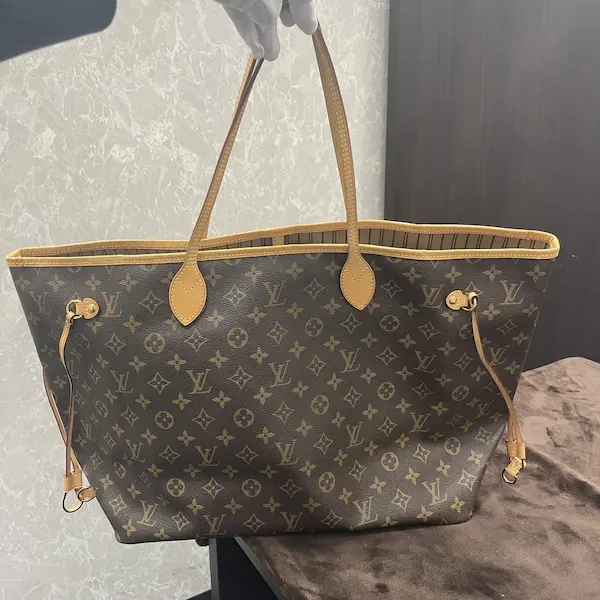 ルイ・ヴィトン　ネヴァーフル　モノグラム