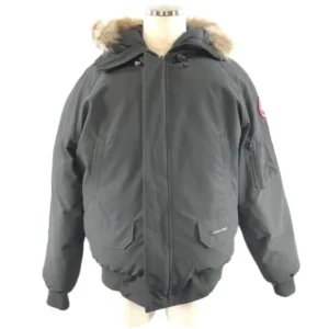 カナダグース ダウン