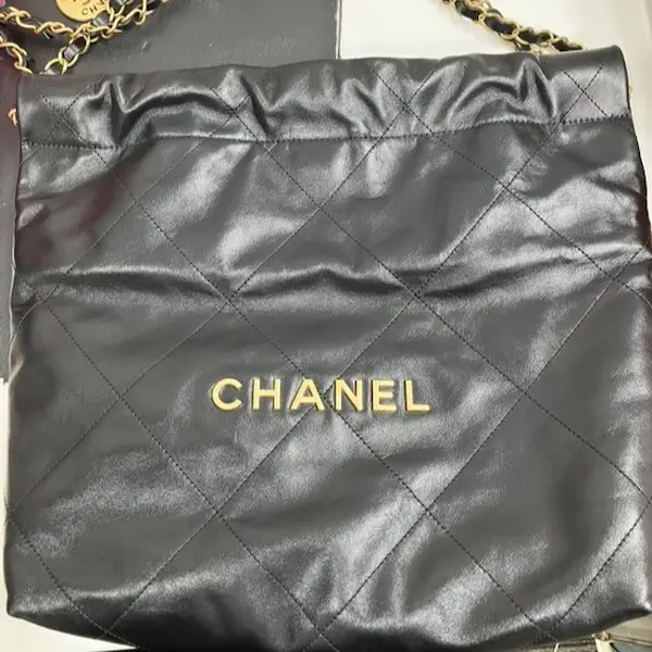 シャネル　シャネル22　チェーンショルダーバッグ