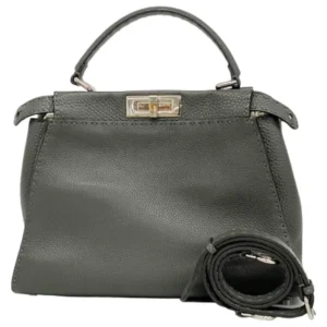 フェンディ セレリア ピーカブーミディアム ハンドバッグ レザー