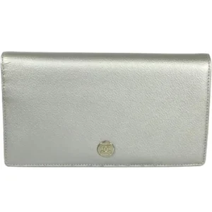 シャネル ココボタン 財布 レザー