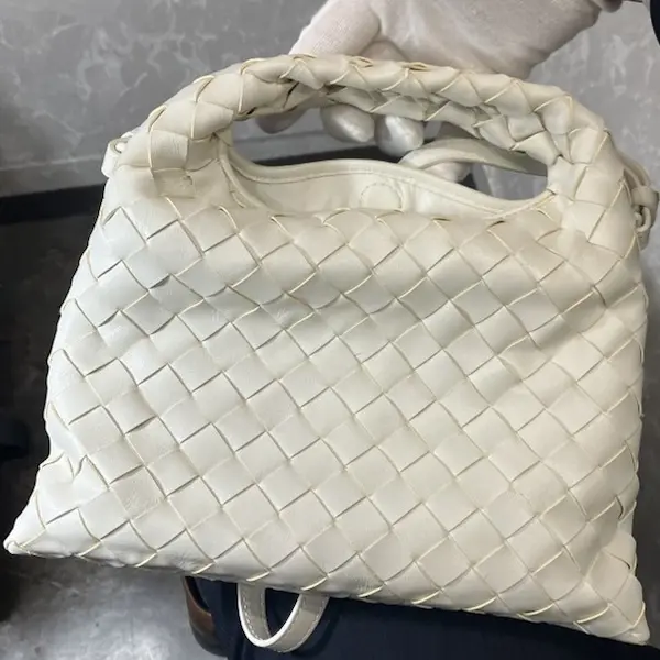 ボッテガヴェネタ　バッグ