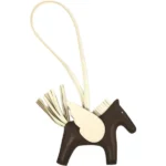 エルメス ロデオペガサスPM チャーム レザー W刻印