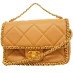 シャネル マトラッセ チェーンショルダーバッグ ラムスキン