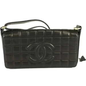 シャネル チョコバー ショルダーバッグ ラムスキン