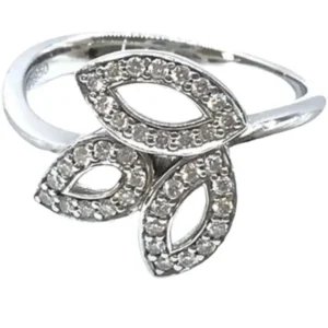 ハリーウィンストン リリークラスター・ミニ リング