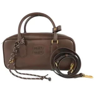 ミュウミュウ アルカディ ハンドバッグ レザー