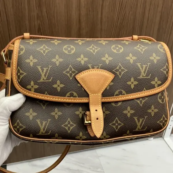 ルイ・ヴィトン　モノグラム　ソローニュ　ショルダーバッグ